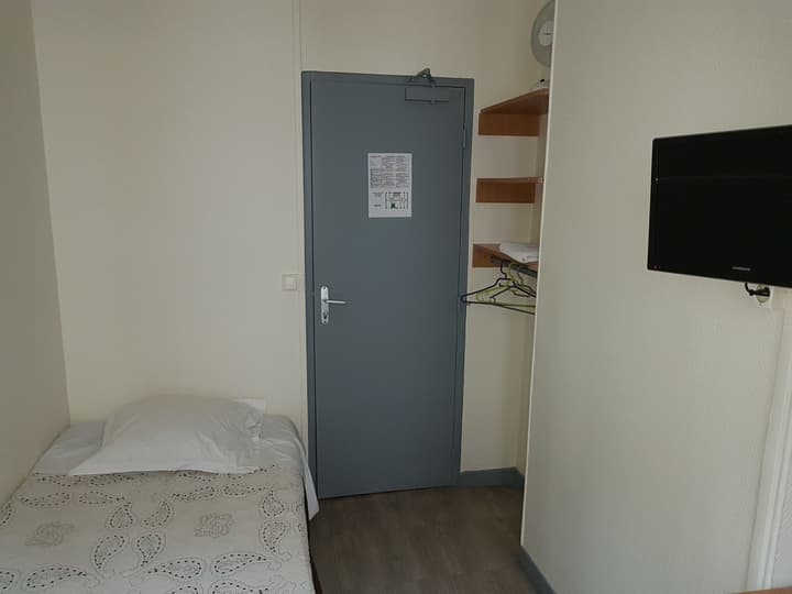 Au Royal Mad Hotel