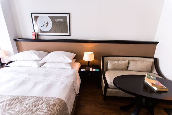 The Alcove Library Hotel