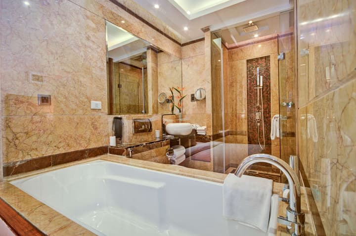 Radisson Blu Kaushambi Delhi NCR