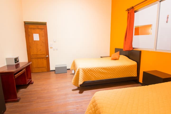 Hostal Amigo - Hostel