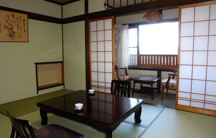 Futarishizuka Hakuun