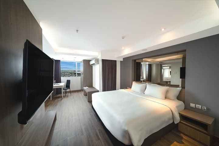 Aston Pluit Hotel & Residence