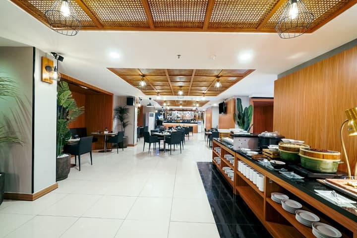 Aston Pluit Hotel & Residence