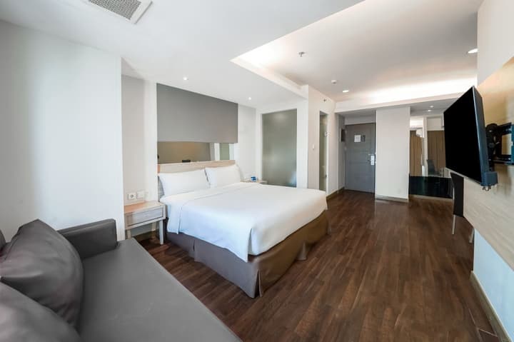 Aston Pluit Hotel & Residence