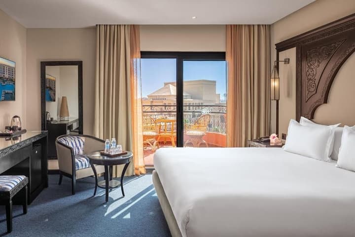 Grand Plaza
