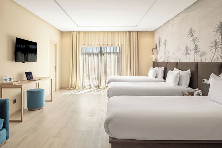 Grand Plaza
