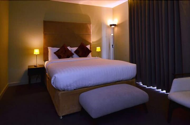 Axiom Park Hotel