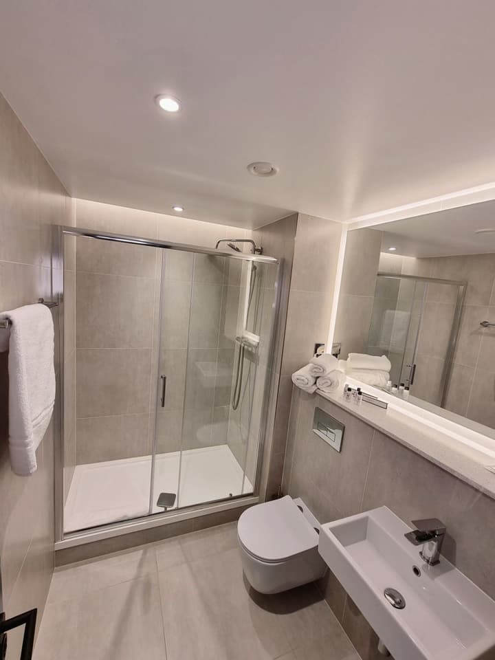 Axiom Park Hotel
