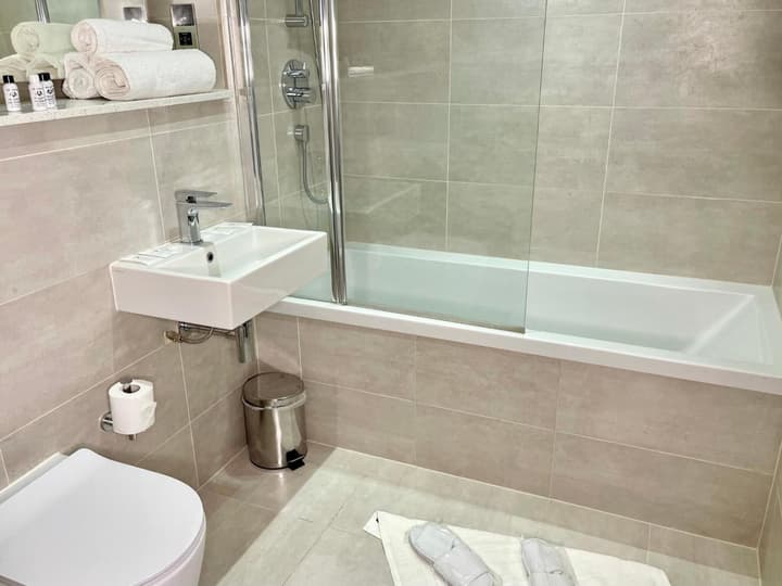 Axiom Park Hotel