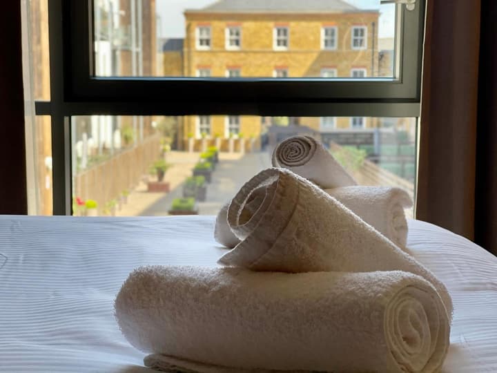 Axiom Park Hotel