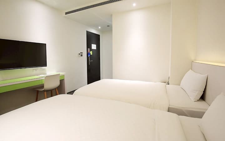 Cityinn Hotel Plus - Taichung Station Branch