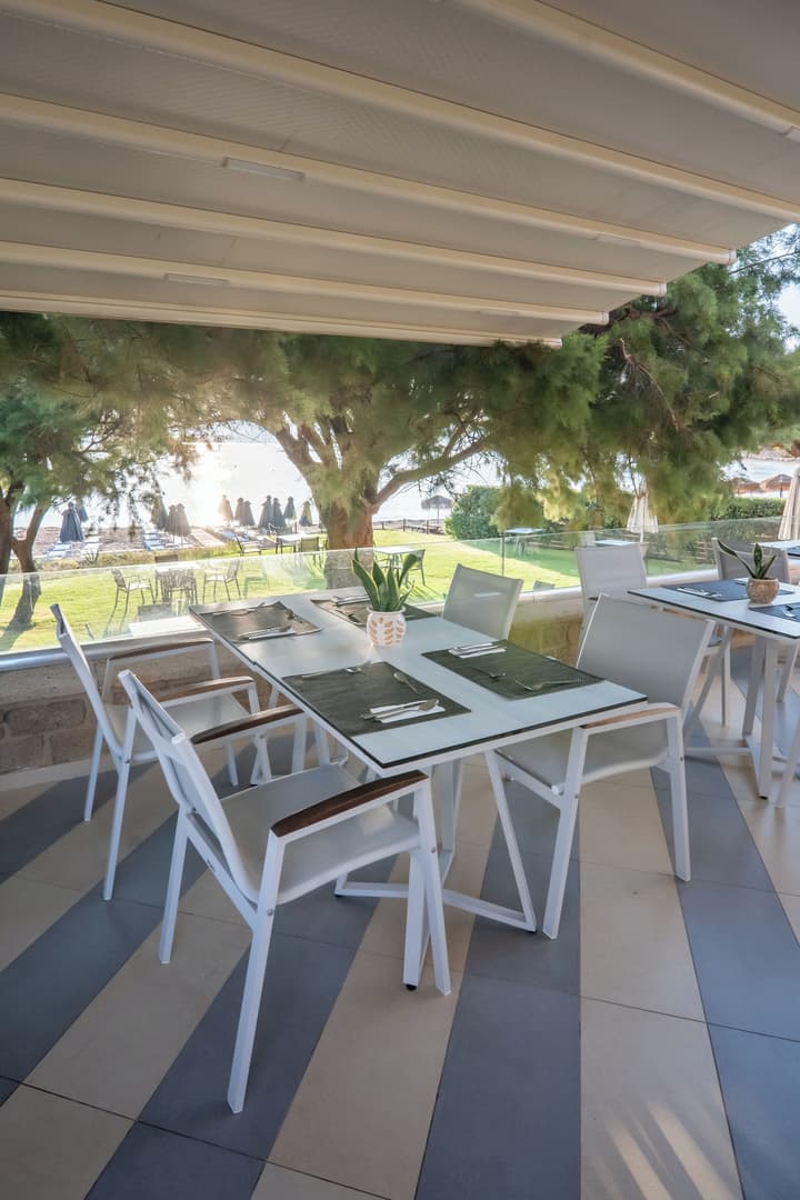 Molos Bay Hotel
