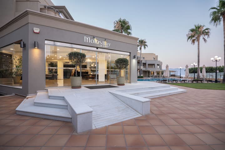 Molos Bay Hotel