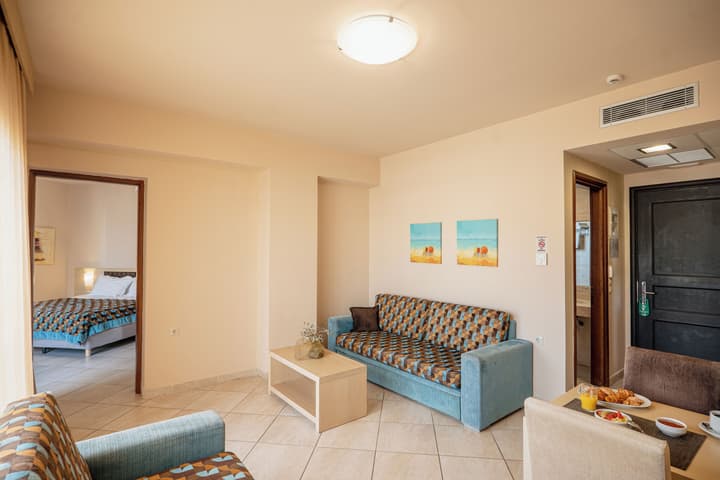 Molos Bay Hotel