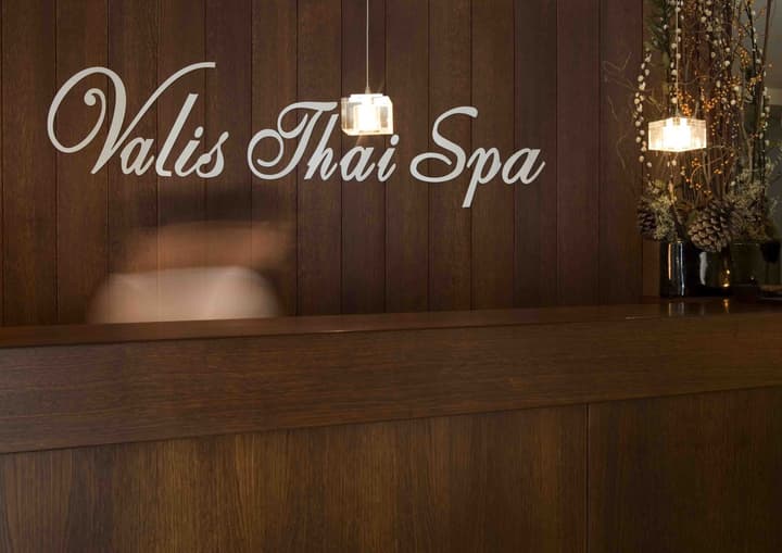 Valis Resort