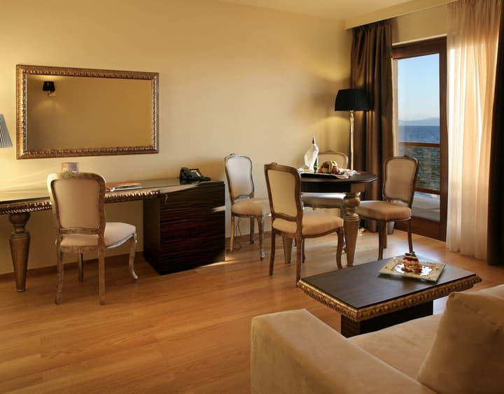 Valis Resort