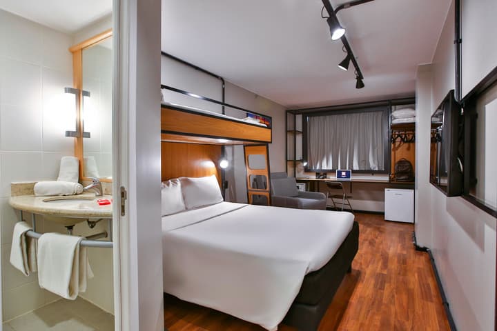 ibis Copacabana Posto 2 Hotel