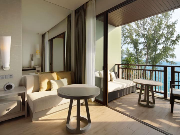 Pullman Phuket Arcadia Naithon Beach