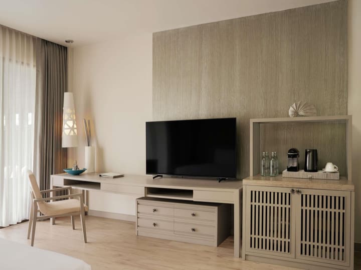 Pullman Phuket Arcadia Naithon Beach