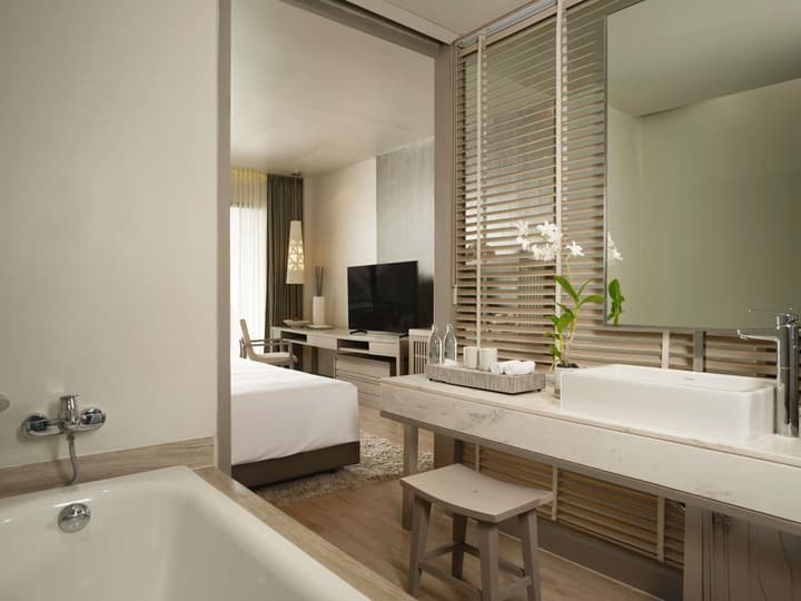 Pullman Phuket Arcadia Naithon Beach
