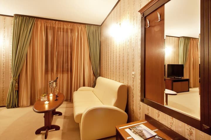 Best Western Plus Bristol Hotel