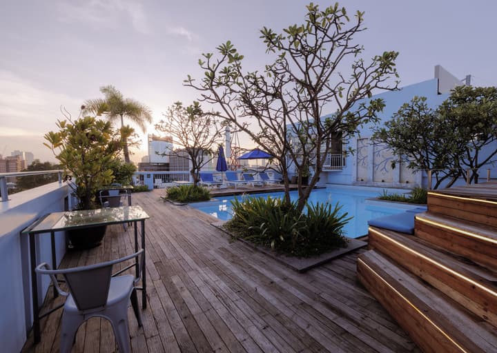 Frangipani Royal Palace Hotel