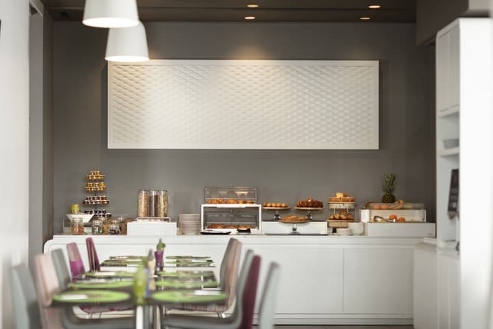 8Piuhotel