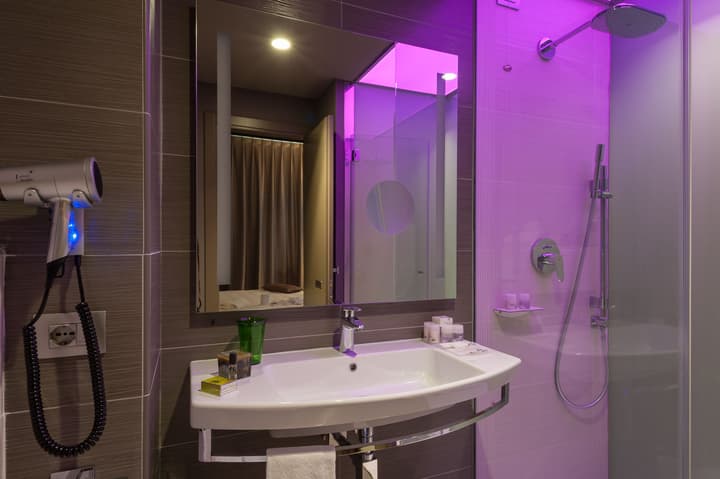 8Piuhotel