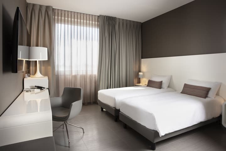 8Piuhotel