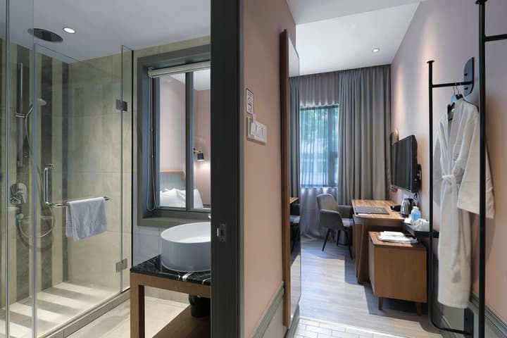 The Jesselton Hotel