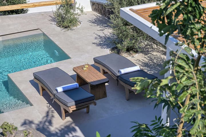 Splendour Hotel and Suites