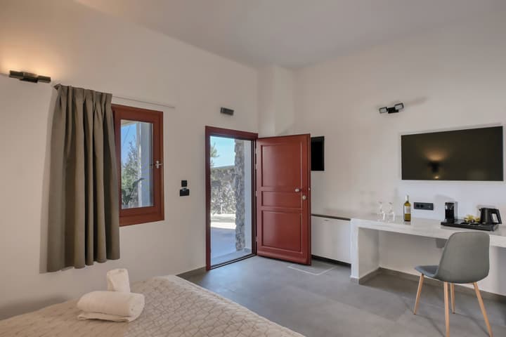 Splendour Hotel and Suites