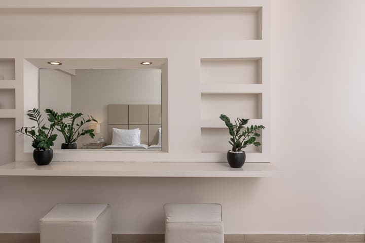 Splendour Hotel and Suites