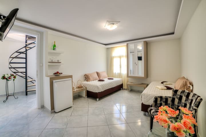 Pantheon Hotel