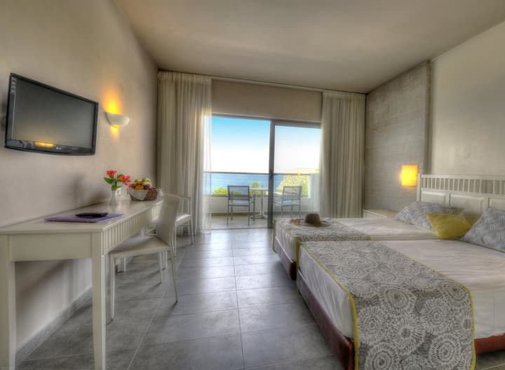 Porto Angeli Beach Resort – All Inclusive