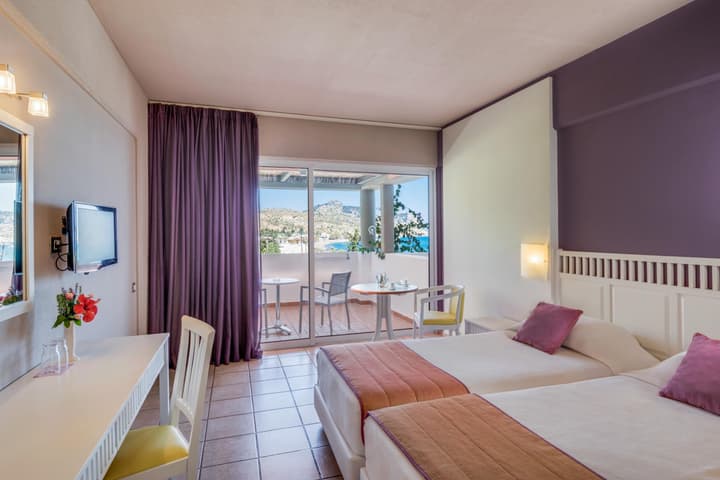 Porto Angeli Beach Resort – All Inclusive