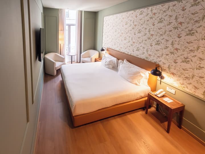 Lisboa Carmo Hotel