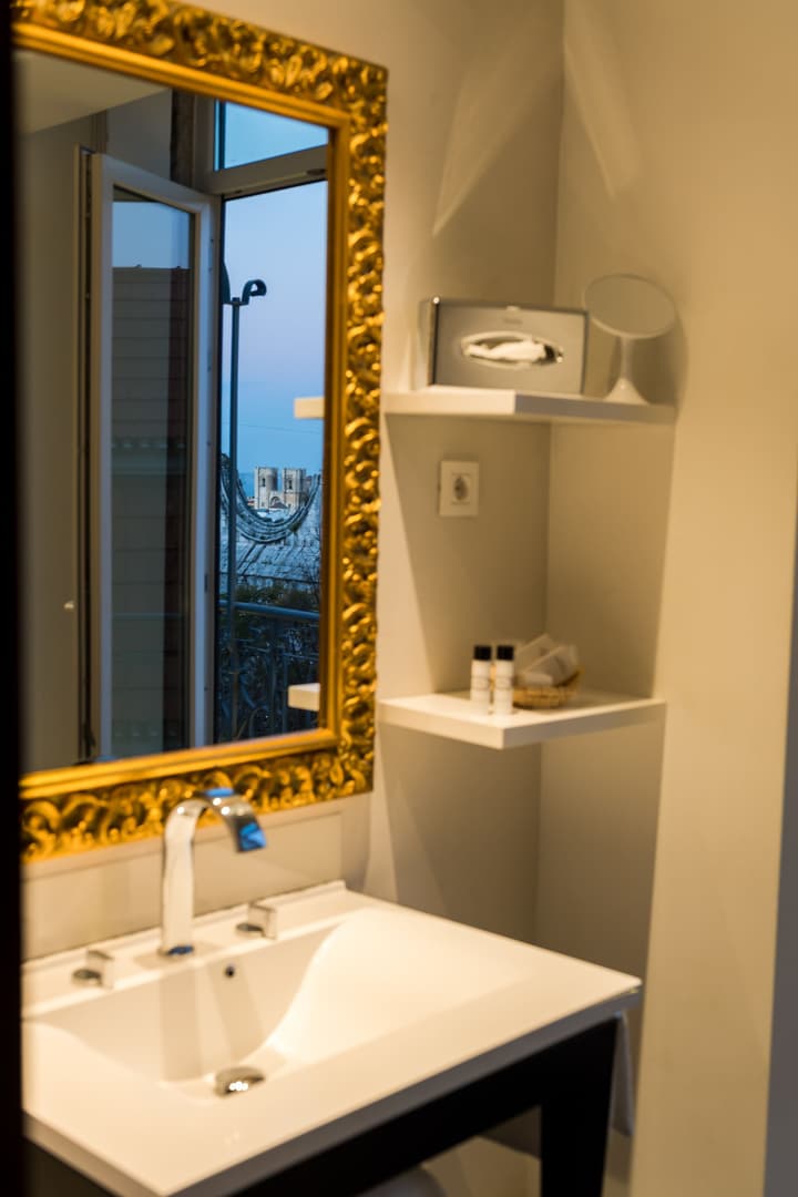 Lisboa Carmo Hotel