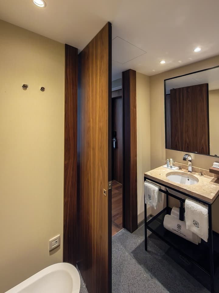 Lisboa Carmo Hotel