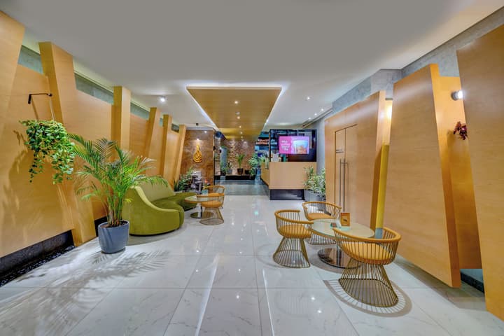 Al Khoory Executive Hotel