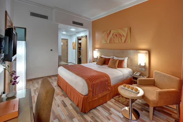 Al Khoory Executive Hotel