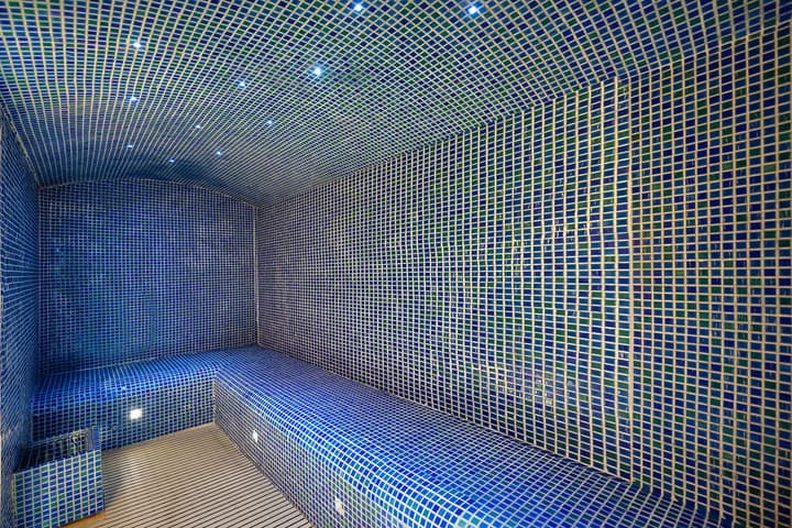 Al Khoory Executive Hotel