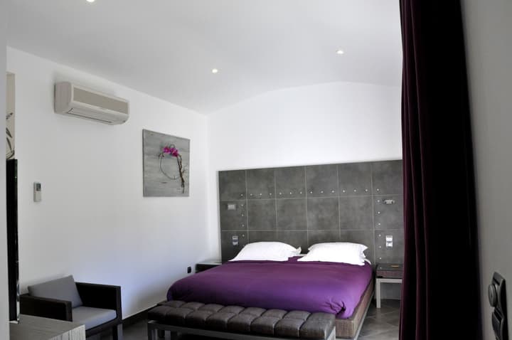 Private Hotel - Adults Only
