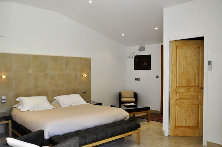Private Hotel - Adults Only