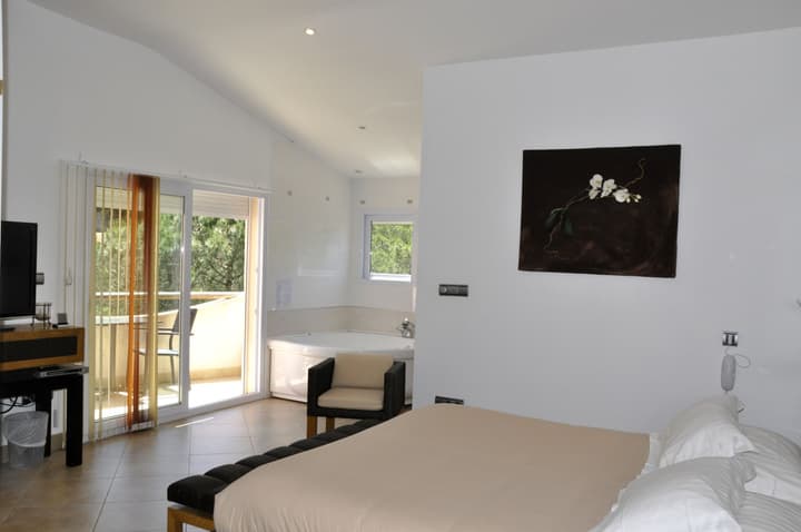 Private Hotel - Adults Only