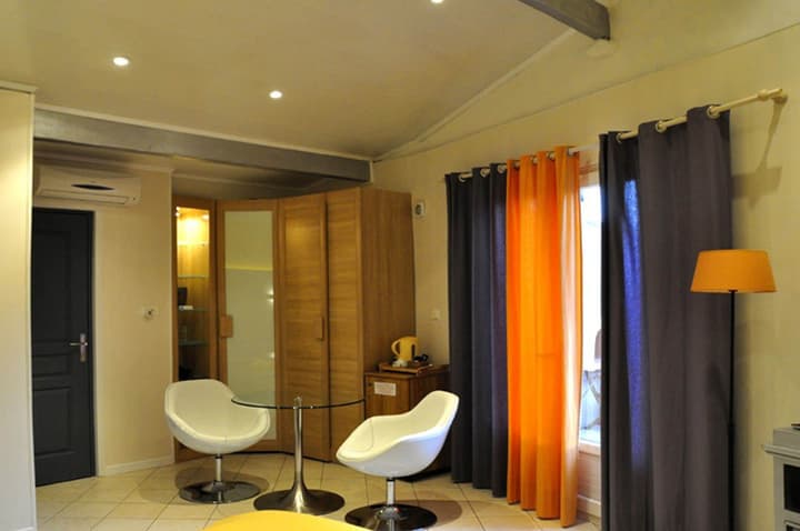 Private Hotel - Adults Only