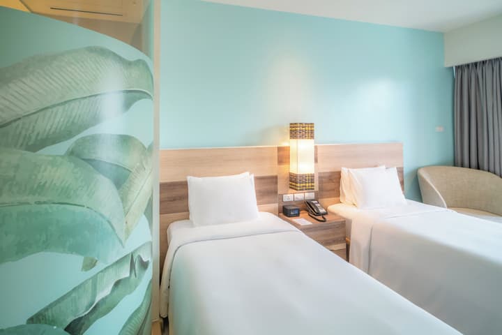 Holiday Inn Express Phuket Patong Beach Central by IHG
