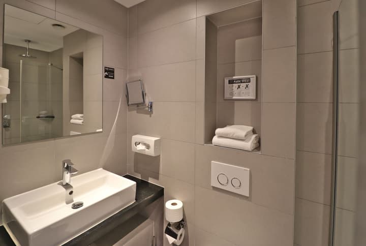 Xo Hotels Park West