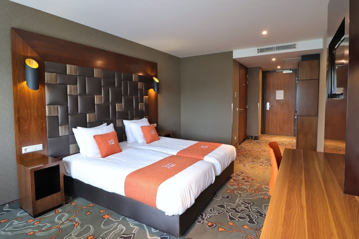 Xo Hotels Park West
