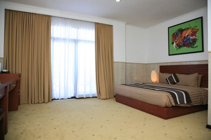 Bali Paradise City Hotel